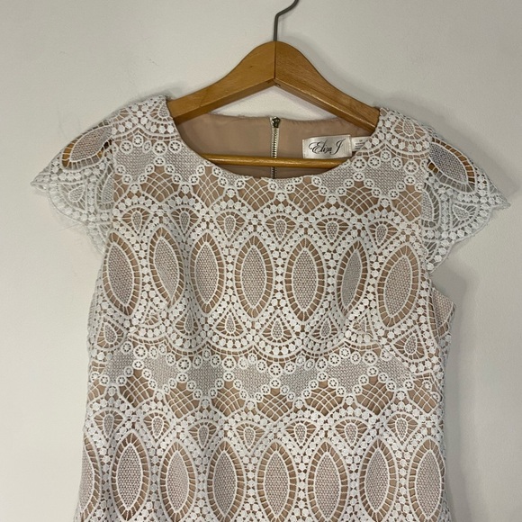 Eliza J White Eyelet Sheath Elegant Lace Mini Dress Bridal Shower 0P Petite - Picture 6 of 16
